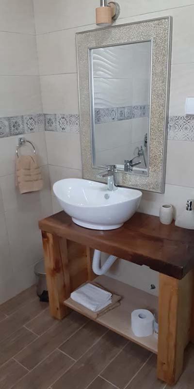 Hotel Eva House Pacir Esterno foto