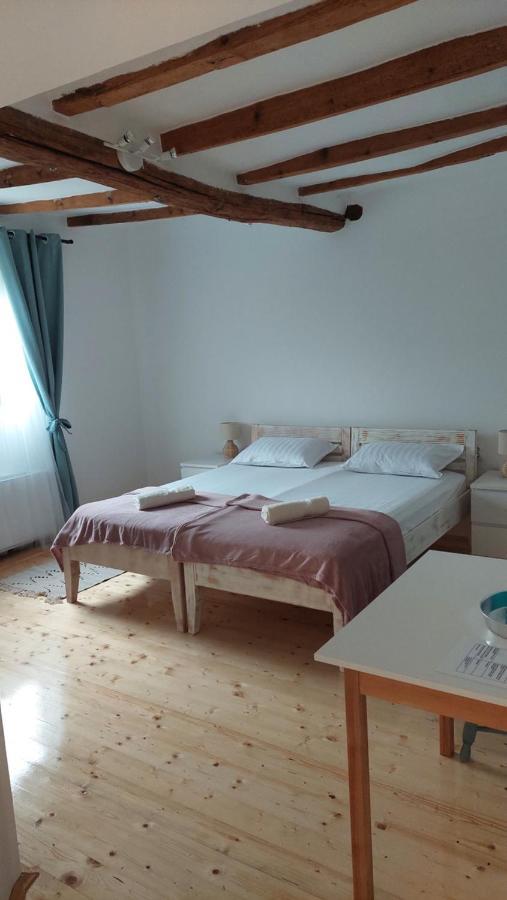 Hotel Eva House Pacir Esterno foto