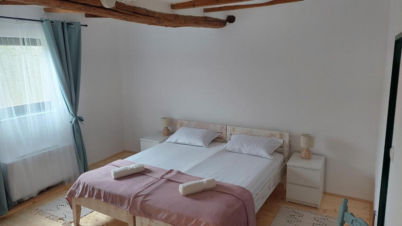 Hotel Eva House Pacir Esterno foto