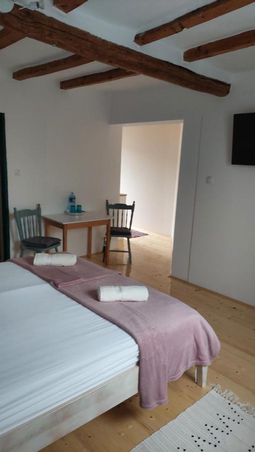 Hotel Eva House Pacir Esterno foto