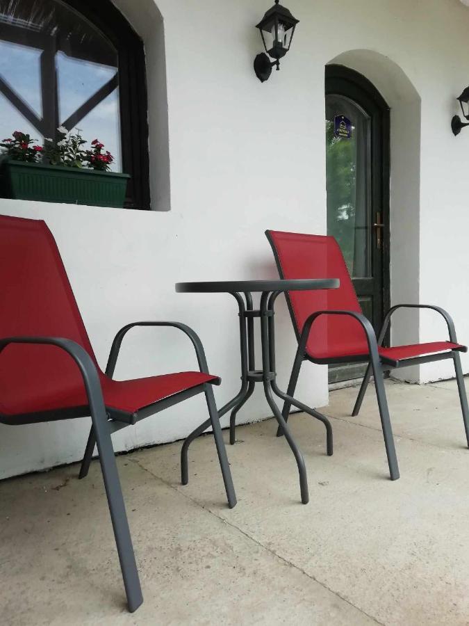 Hotel Eva House Pacir Esterno foto