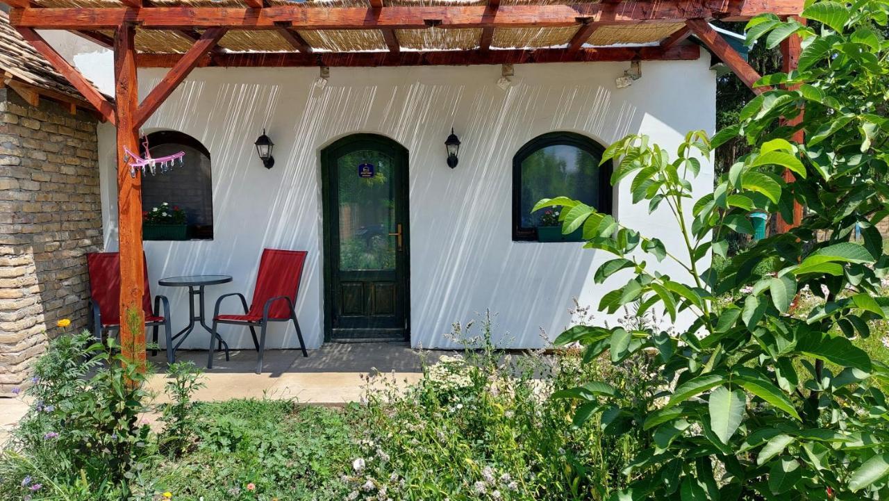 Hotel Eva House Pacir Esterno foto