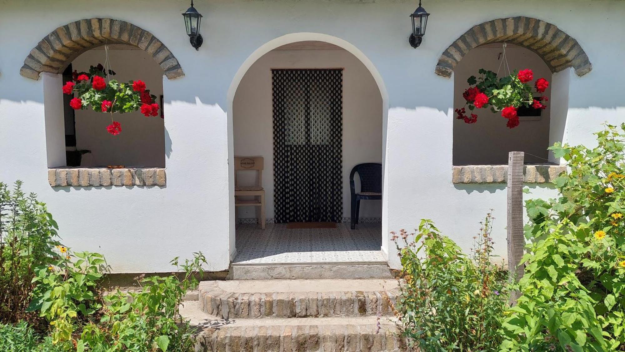 Hotel Eva House Pacir Esterno foto