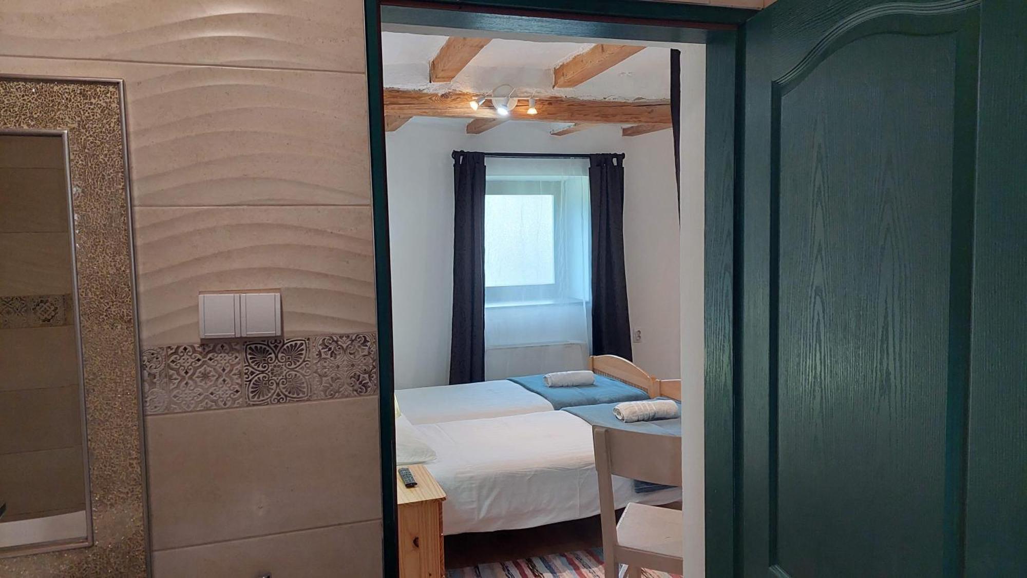 Hotel Eva House Pacir Esterno foto